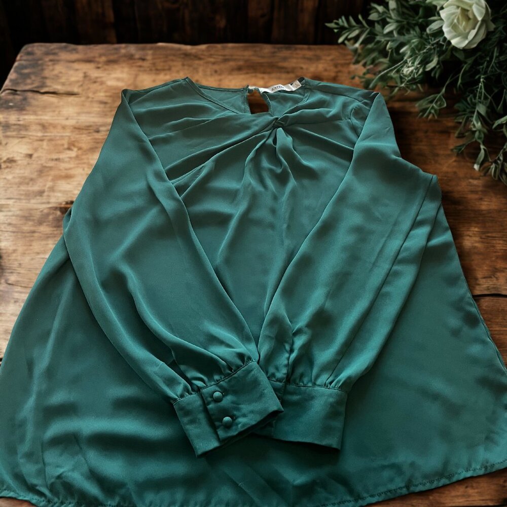 JustFab Teal Green Long Sleeve Satin Blouse
